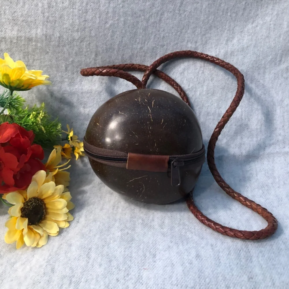 NWOT - Genuine Coconut Shell Shoulder Bag_7